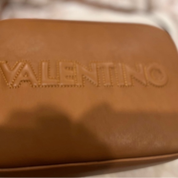 VALENTINO BY MARIO VALENTINO Mia Embossed Leather Shoulder Bag Crossbody Caramel - Picture 2 of 6